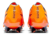 Pomarańczowe buty piłkarskie Nike Magista Opus FG 649230-859