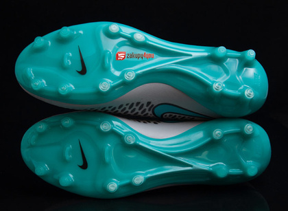 Buty pilkarskie Nike Magista Opus FG 