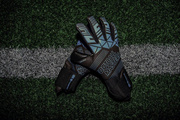 Czarno-niebieskie rękawice bramkarskie Football Masters Fenix Blue