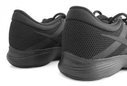 Czarne buty sportowe Nike Revolution AJ3490-002