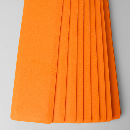 Płaskie znaczniki pola - pasy 51x6cm 10szt. jaskrawe pomarańczowe SMJ sport ZPP-O