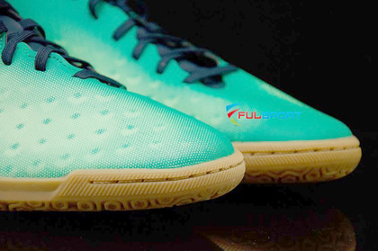 Niebieskie buty piłkarskie na halę Nike Magista Ola IC 844423-375 JR