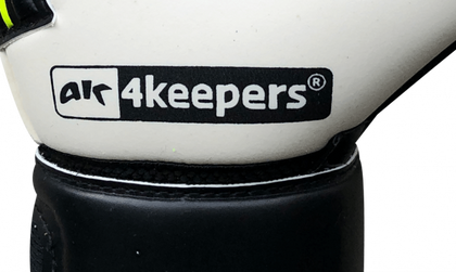 Czarno-seledynowe rękawice bramkarskie 4Keepers Force V-5 20 NC