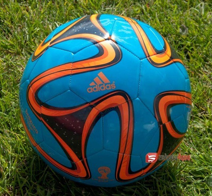 PIŁKA NOŻNA ADIDAS BRAZUCA GLIDER