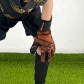 Czarno-pomarańczowe rękawice bramkarskie Football Masters Fenix Orange Fluo