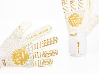 Biało-złote rękawice bramkarskie Masters White Voltage Plus Contact Grip 3.0 NC