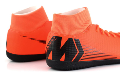 Pomarańczowo-czarne buty piłkarskie na halę Nike Mercurial Superfly Club IC AH7371-810