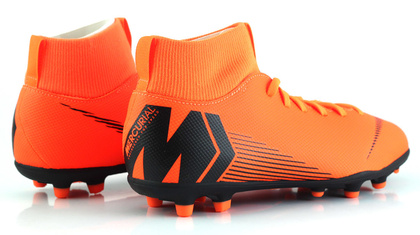 Pomarańczowo-czarne buty piłkarskie Nike Mercurial Superfly Club MG AH7339-810 JR