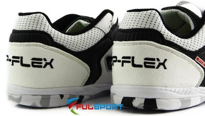 Biało-czarne buty piłkarskie na halę Joma Top Flex Sala 702