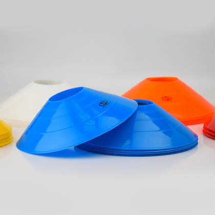 Kolorowe pachołki talerzyki stożkowe 50szt. TT50-19MULTI