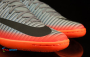 Szaro-pomarańczowe buty piłkarskie na halę Nike Mercurial Victory IC CR7 852526-001