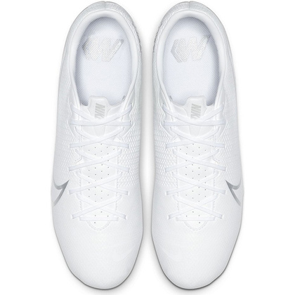 Białe buty piłkarskie korki Nike Mercurial Vapor 13 Academy FG/MG AT5269-100