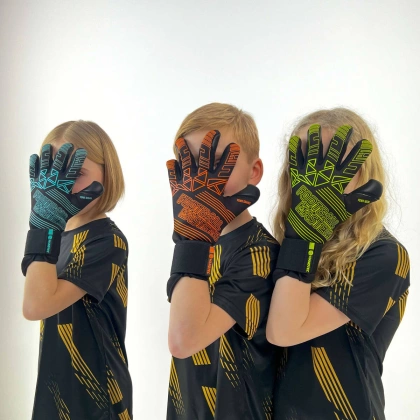 Czarno-pomarańczowe rękawice bramkarskie Football Masters Fenix Orange Fluo