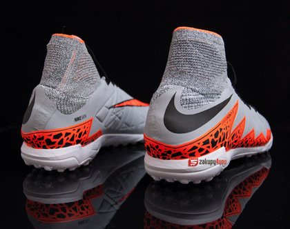Turfy  Nike HypervenomX Proximo TF 