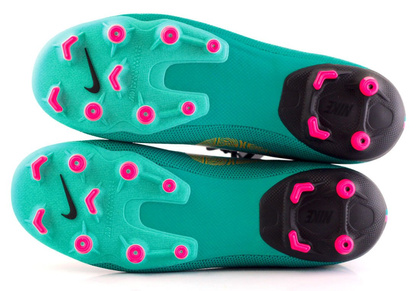 Zielone buty piłkarskie Nike Mercurial Superfly Academy CR7 MG AJ3541-390