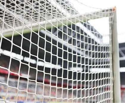 Siatka na bramkę 7,32 x 2,44 m 4 mm Czerwony