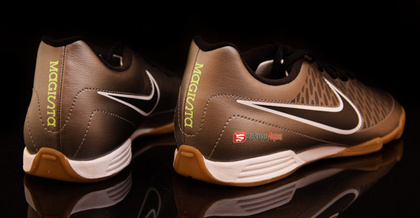 Buty halowe Nike  Magista Ola IC Junior