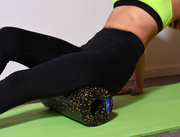 Czarno-żółty roller wałek do masażu gładki Yakimasport 100501