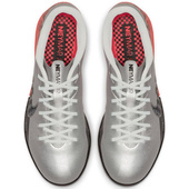 Srebrne buty piłkarskie halówki Nike Mercurial Vapor Academy AT8139-006 - Junior