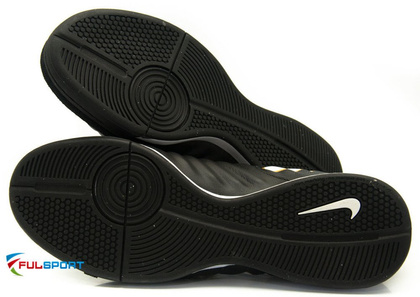 Czarne buty piłkarskie na halę Nike TiempoX Ligera IC 897765-002