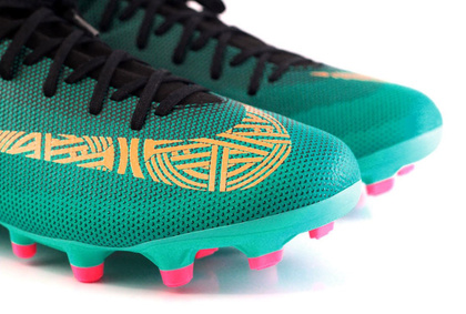 Zielone buty piłkarskie Nike Mercurial Superfly Academy CR7 MG AJ3541-390