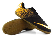 Czarno-pomarańczowe buty piłkarskie na halę Nike Bombax IC 826485-002