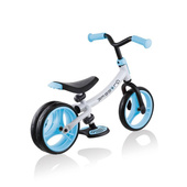 Biało-błękitny rowerek biegowy Globber Go Bike Duo 614-201