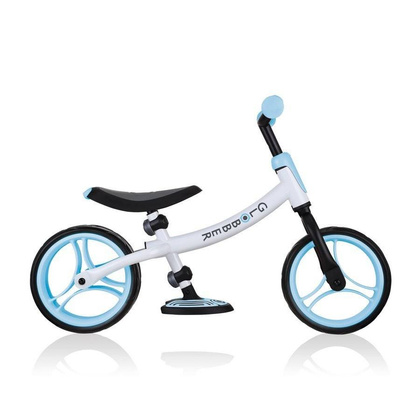Biało-błękitny rowerek biegowy Globber Go Bike Duo 614-201
