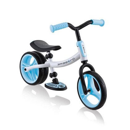 Biało-błękitny rowerek biegowy Globber Go Bike Duo 614-201