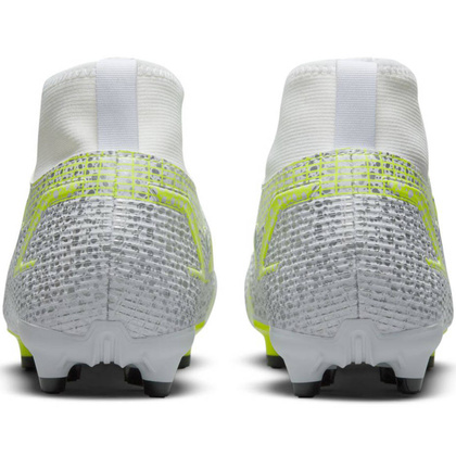 Srebrno-białe buty piłkarskie Nike Mercurial Superfly 8 Academy FG/MG CV1127-107 - Junior