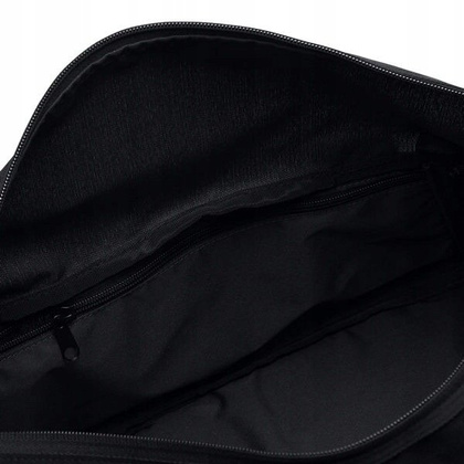 Czarna torba sportowa Nike Academy Club Team BA5506-010