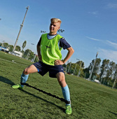 Zielony znacznik piłkarski Yakimasport 100371- r.Senior