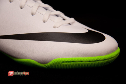 Halówki Nike Mercurial Victory IV IC Najnowsze