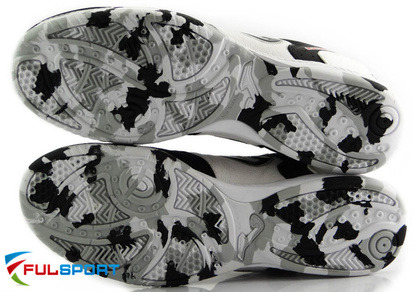 Biało-czarne buty piłkarskie na halę Joma Top Flex Sala 702