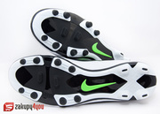 Buty piłkarskie Nike HYPERVENOM PHADE FG
