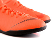 Pomarańczowo-czarne buty piłkarskie na halę Nike Mercurial Superfly Club IC AH7371-810