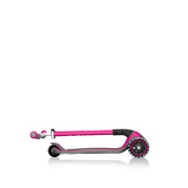 Różowa hulajnoga do jazdy Globber Master Lights 662-110-2