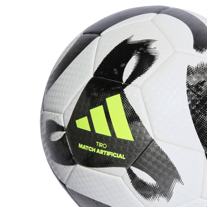 Biało-czarna piłka nożna Adidas Tiro Match Artifical HT2423