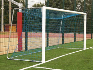 Bramka do piłki nożnej 5x2 m typ 2 (tulejowana)
