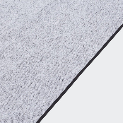 Czarny sportowy ręcznik Adidas Towel AB8008 140x80 cm