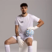 Białe rękawice bramkarskie Football Masters Invictus X All White