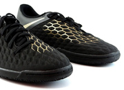 Czarne buty piłkarskie na halę Nike Hypervenom Phantom Club IC AJ3789-090 Junior
