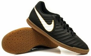 Czarne buty piłkarskie na halę Nike Tiempo Rio IC 897735-002 JR