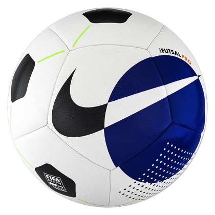 Biała piłka nożna halowa Nike Futsal Pro FIFA SC3971-101 rozmiar 4 