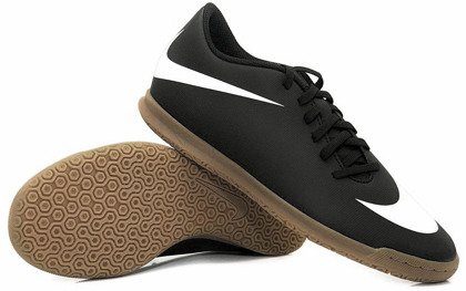 Czarne buty piłkarskie na halę Nike Bravatax IC 844438-001 JR