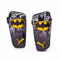 Ochraniacze piłkarskie Puma Superhero Guard Batman 030631-50